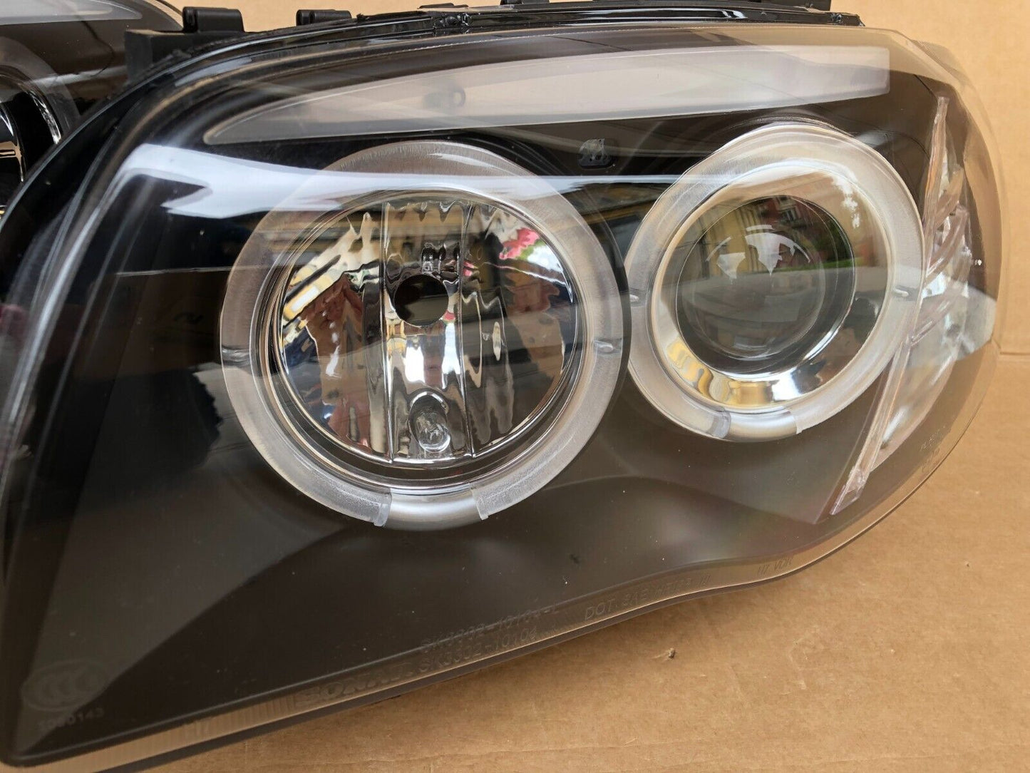 FARI ANTERIORI LED ANGEL EYES NERO PER BMW E81 E82 E87 E88 04-11 SERIE 1 FANALI
