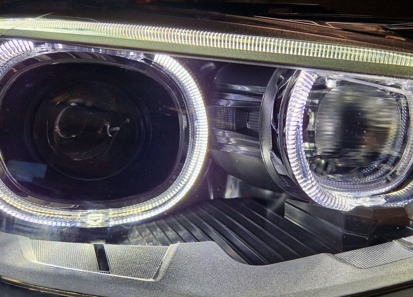 FARI ANGEL EYES PER BMW F20 F21 11-15 serie 1 LED kit luci di posizione H7 alogeni