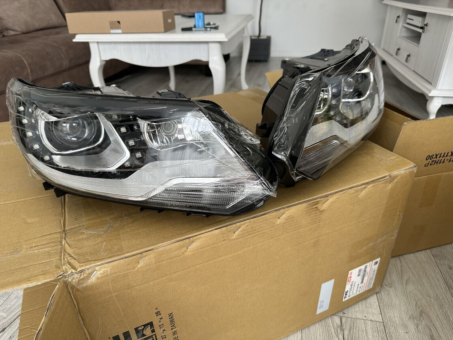 FARI ANTERIORI LED PER VW TIGUAN 11-15 FANALI NEW HEADLIGHTS